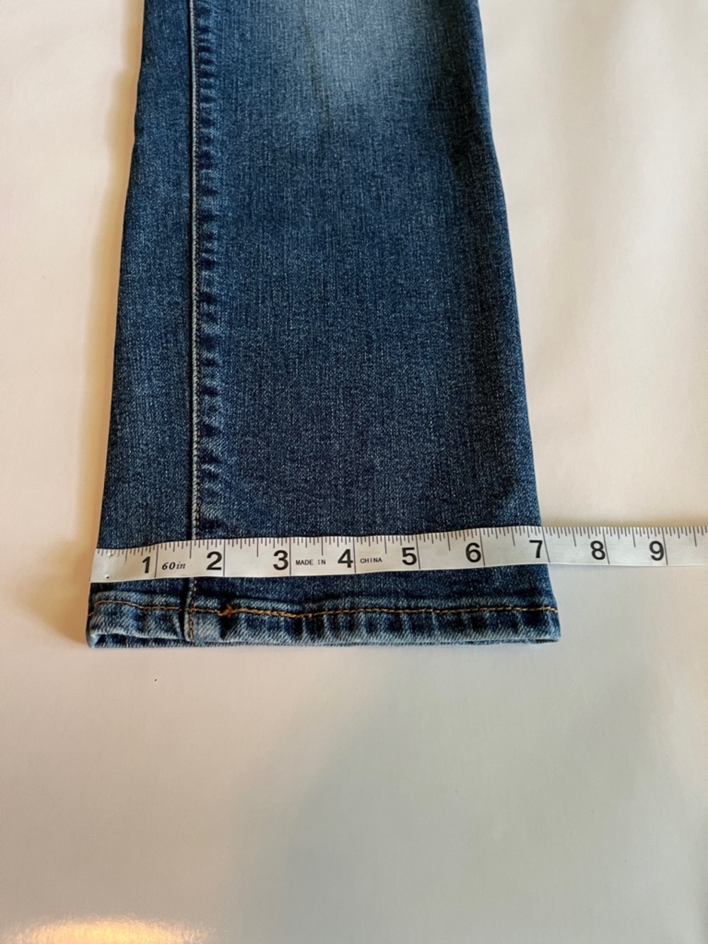 Levi’s Wedgie Straight High Rise Size 28 - Picture 8 of 16
